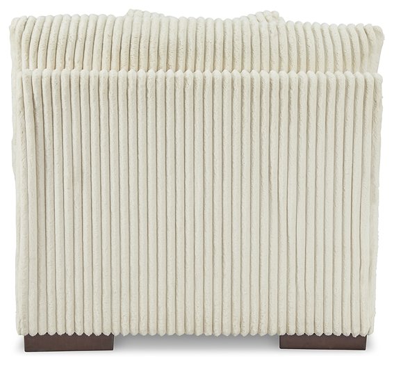 Lindyn Sectional - MI Hometown Furnishings (MI)*