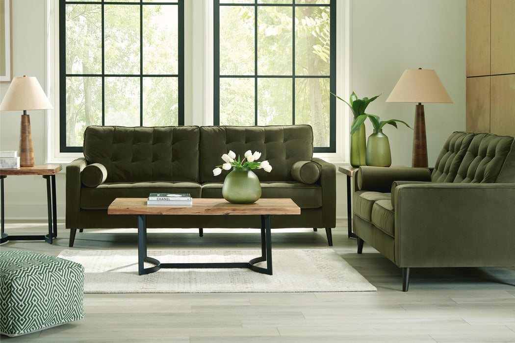 Reveon Lakes Living Room Set - MI Hometown Furnishings (MI)*
