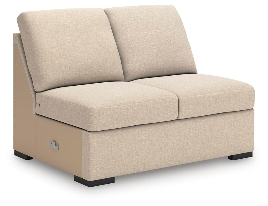LadyMae Sectional with Chaise - MI Hometown Furnishings (MI)*