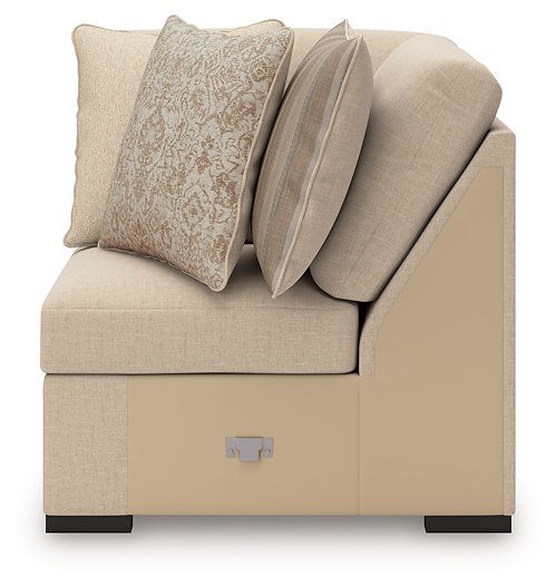 LadyMae Sectional with Chaise - MI Hometown Furnishings (MI)*