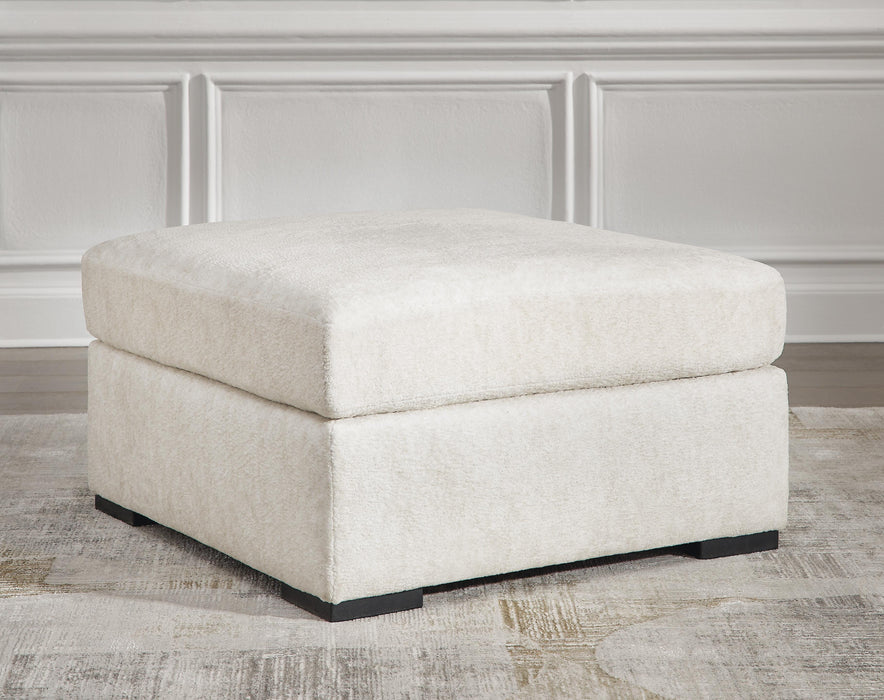 Chessington Oversized Accent Ottoman - MI Hometown Furnishings (MI)*