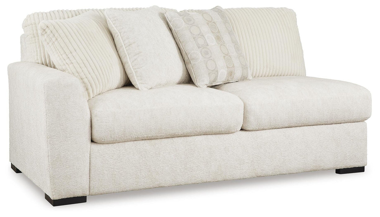 Chessington Sectional - MI Hometown Furnishings (MI)*