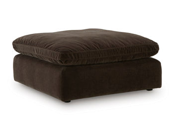 Maxton Heights Oversized Accent Ottoman - MI Hometown Furnishings (MI)*