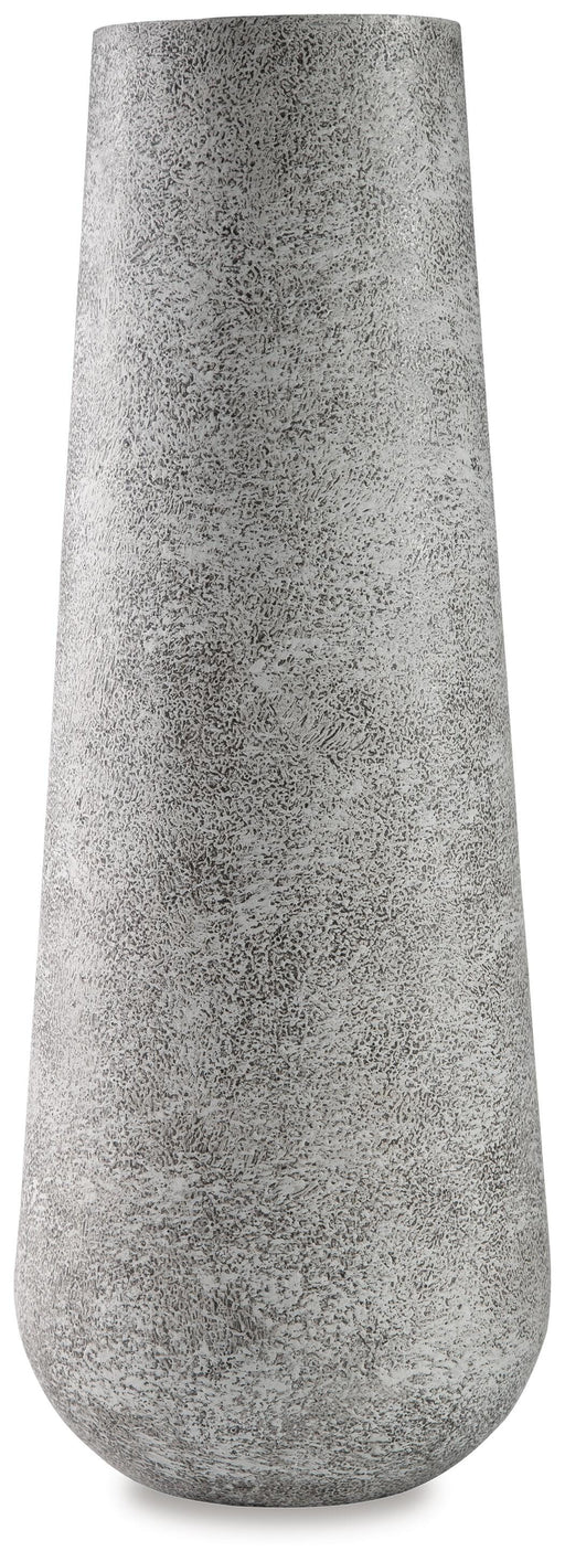 Fynn Vase - MI Hometown Furnishings (MI)*