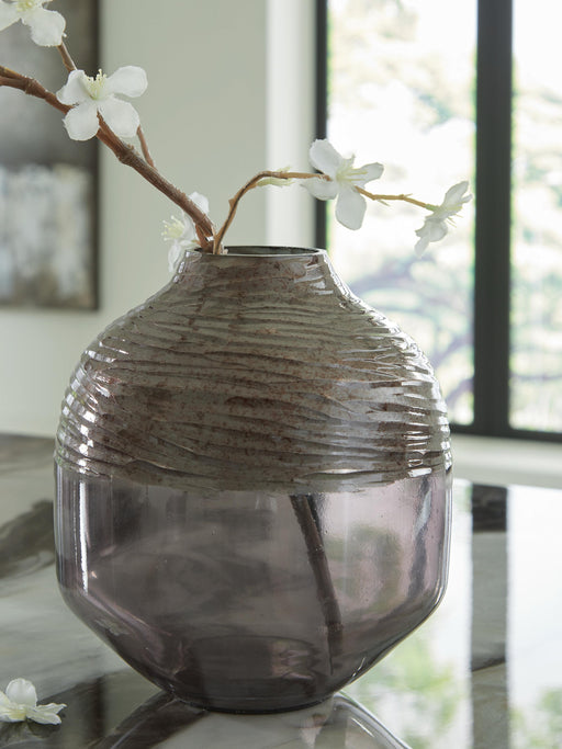 Harpwick Vase - MI Hometown Furnishings (MI)*