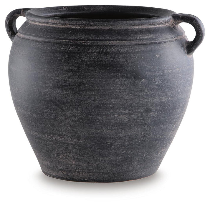 Meadie Vase - MI Hometown Furnishings (MI)*