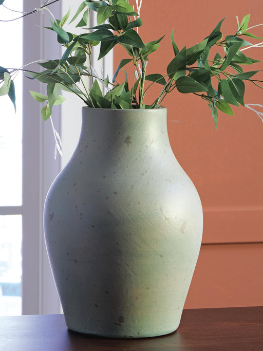 Baychester Vase - MI Hometown Furnishings (MI)*