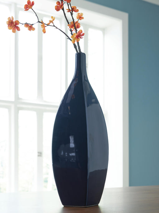 Abtinson Vase - MI Hometown Furnishings (MI)*