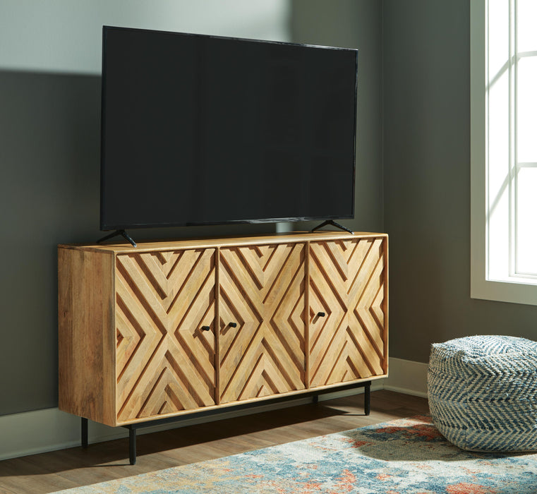 Cadewick Accent Cabinet - MI Hometown Furnishings (MI)*