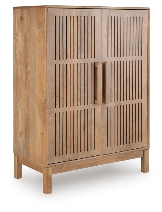 Pellamour Bar Cabinet - MI Hometown Furnishings (MI)*