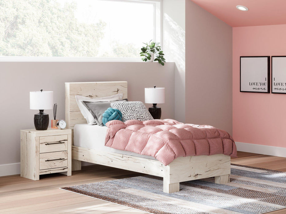 Lawroy Bed - MI Hometown Furnishings (MI)*