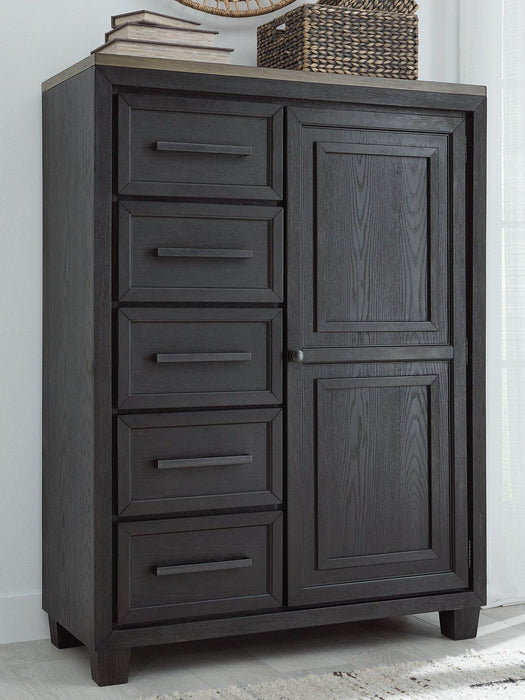 Foyland Door Chest - MI Hometown Furnishings (MI)*
