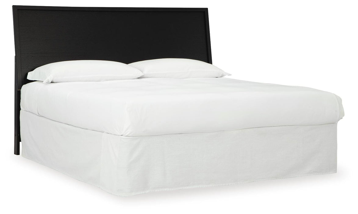 Danziar Bed - MI Hometown Furnishings (MI)*