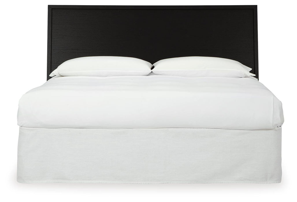Danziar Bed - MI Hometown Furnishings (MI)*