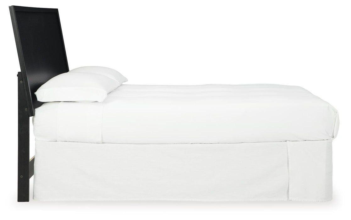 Danziar Bed - MI Hometown Furnishings (MI)*