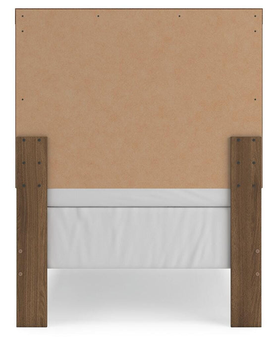 Broachmyn Bed - MI Hometown Furnishings (MI)*