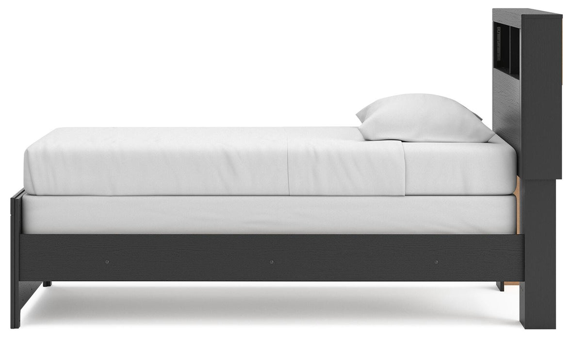Broachmyn Bed - MI Hometown Furnishings (MI)*