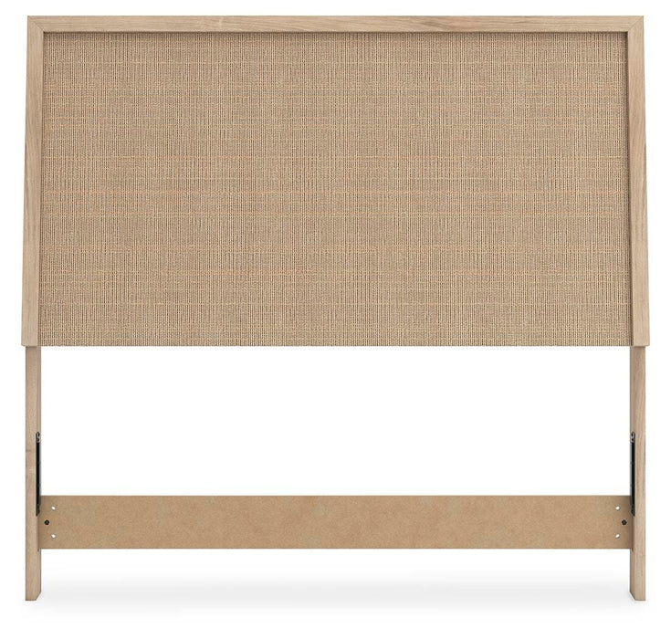 Cielden Bed - MI Hometown Furnishings (MI)*
