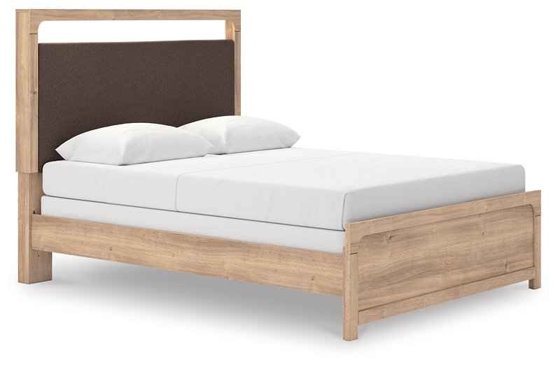Kinlanni Upholstered Bed - MI Hometown Furnishings (MI)*