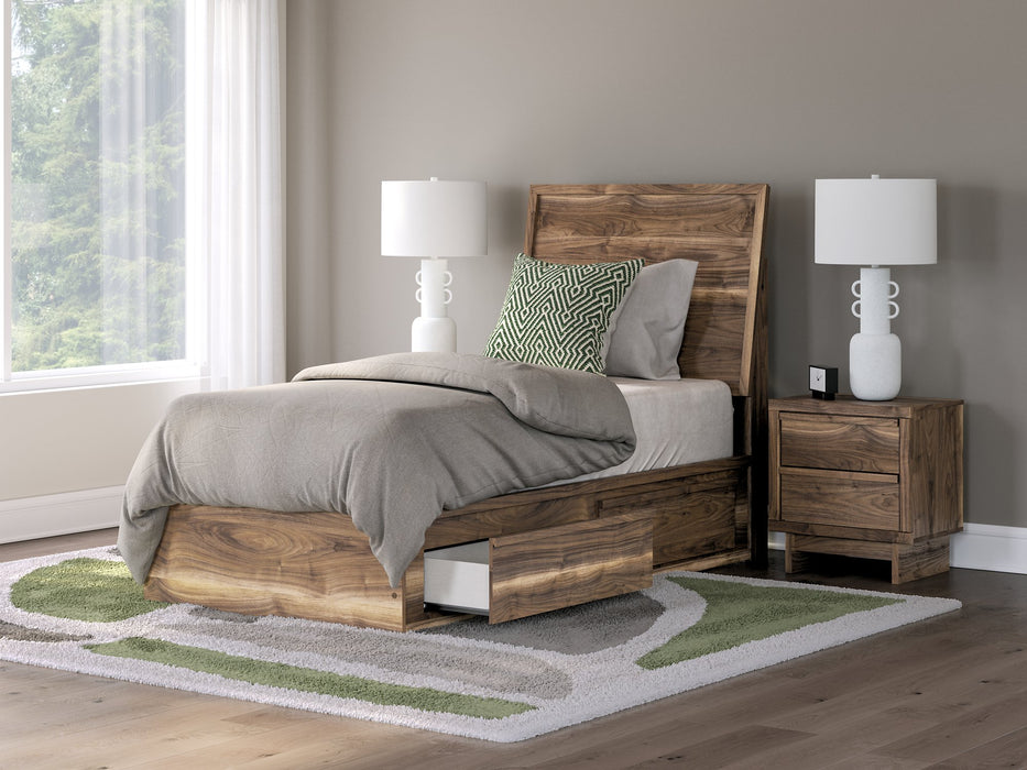 Chirason Bed - MI Hometown Furnishings (MI)*