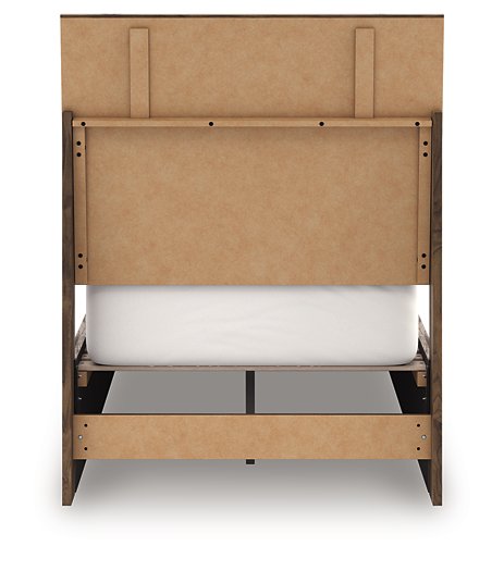 Chirason Bed - MI Hometown Furnishings (MI)*