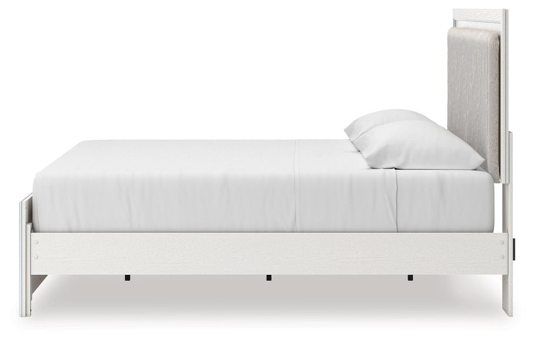 Zuraleus Bed - MI Hometown Furnishings (MI)*