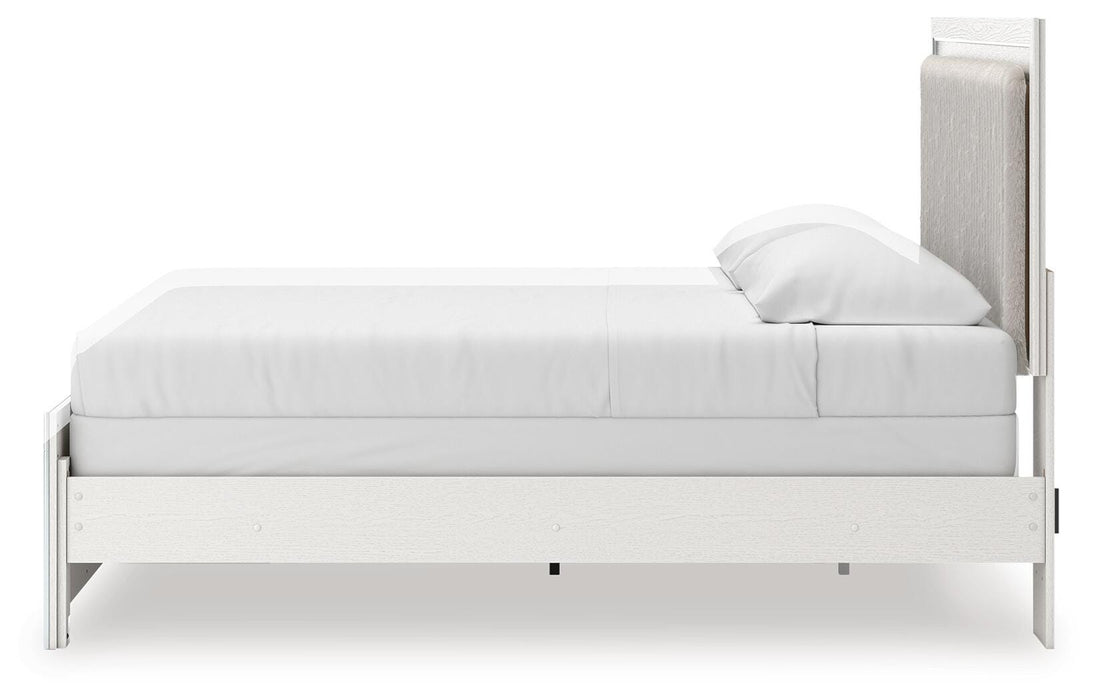 Zuraleus Bed - MI Hometown Furnishings (MI)*