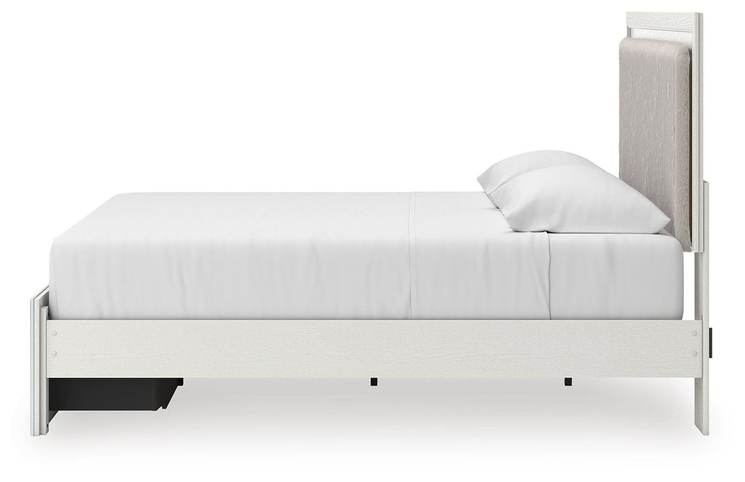 Zuraleus Bed - MI Hometown Furnishings (MI)*