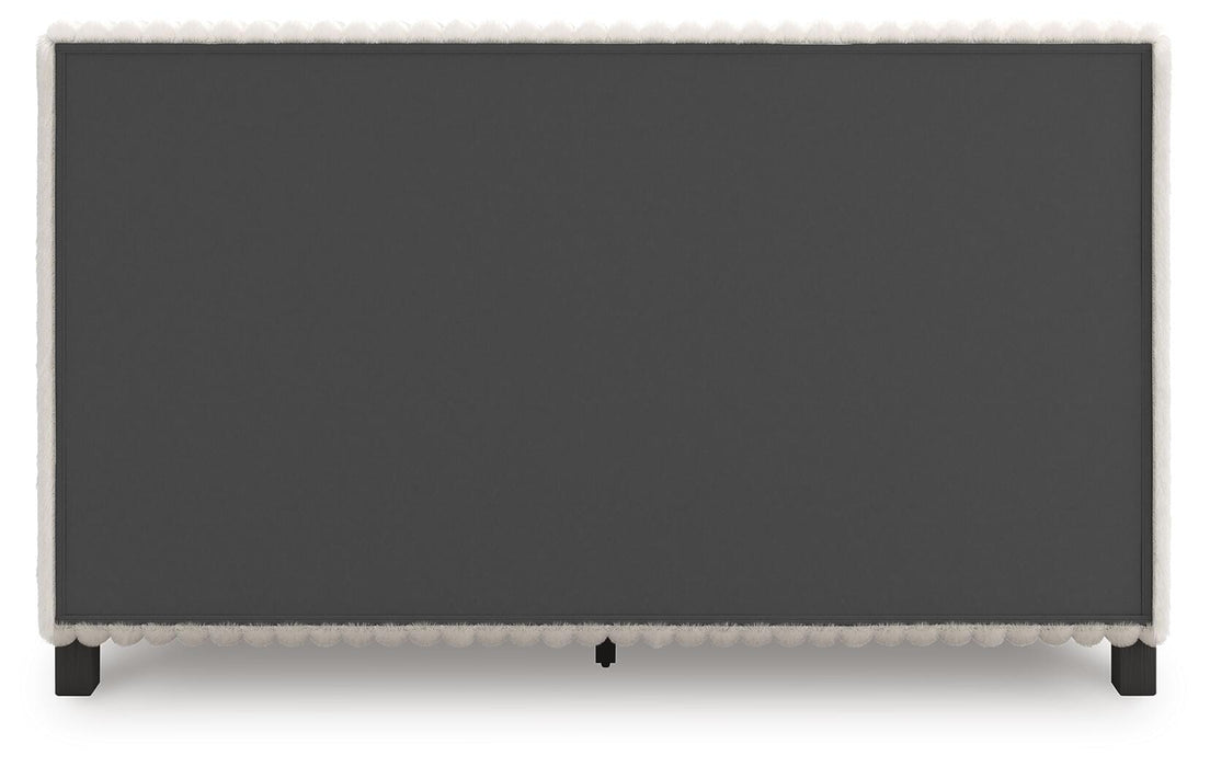 Zuraleus Bed - MI Hometown Furnishings (MI)*