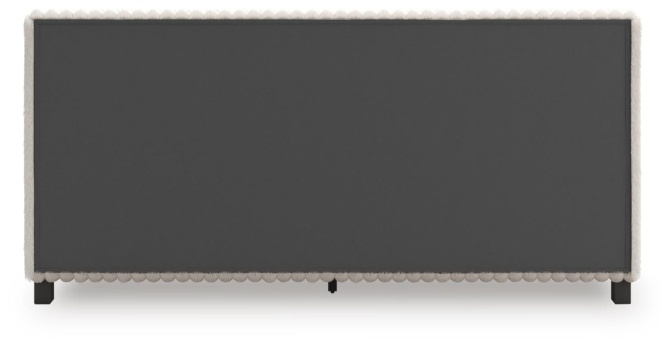 Zuraleus Bed - MI Hometown Furnishings (MI)*