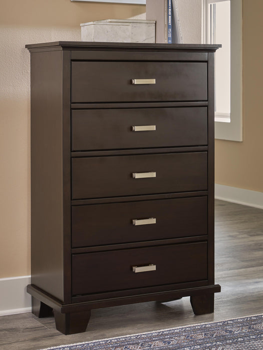 Covetown Chest of Drawers - MI Hometown Furnishings (MI)*