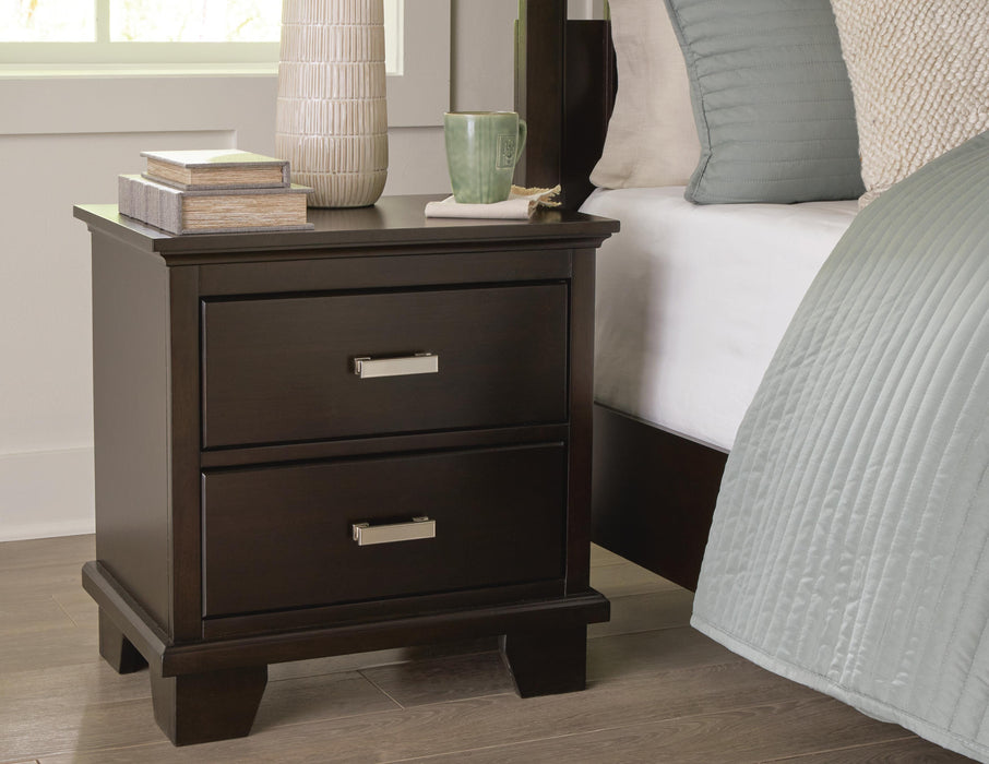 Covetown Bedroom Package - MI Hometown Furnishings (MI)*