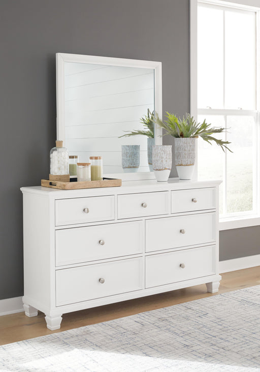 Fortman Dresser and Mirror - MI Hometown Furnishings (MI)*