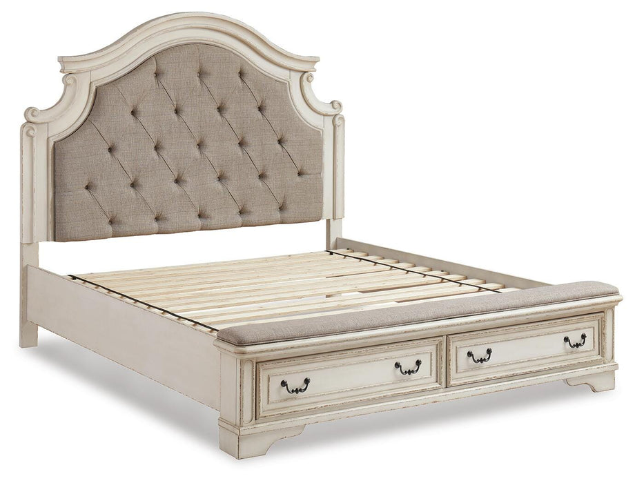 Realyn Upholstered Bed - MI Hometown Furnishings (MI)*
