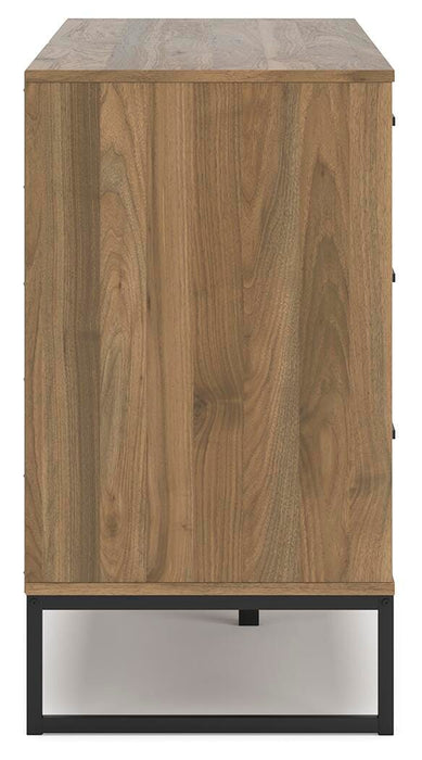 Deanlow Bedroom Package - MI Hometown Furnishings (MI)*