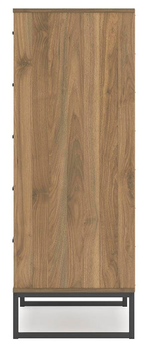 Deanlow Chest of Drawers - MI Hometown Furnishings (MI)*