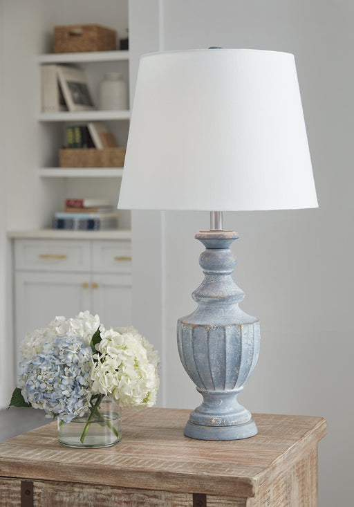 Cylerick Table Lamp - MI Hometown Furnishings (MI)*