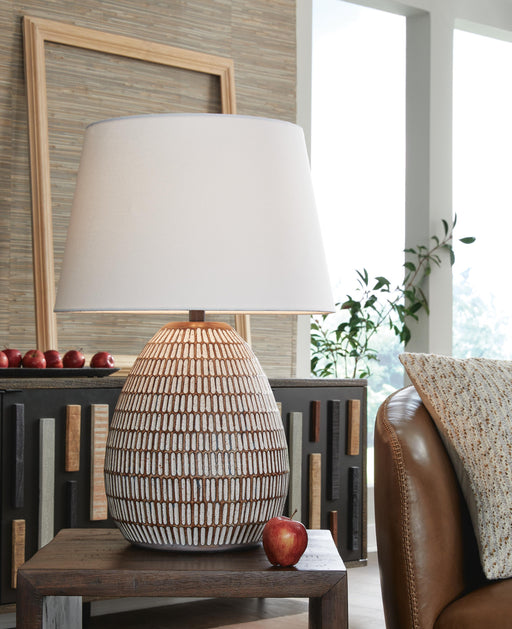 Darrich Table Lamp - MI Hometown Furnishings (MI)*