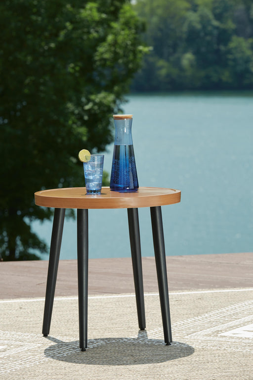 Horizon Hall Outdoor End Table - MI Hometown Furnishings (MI)*