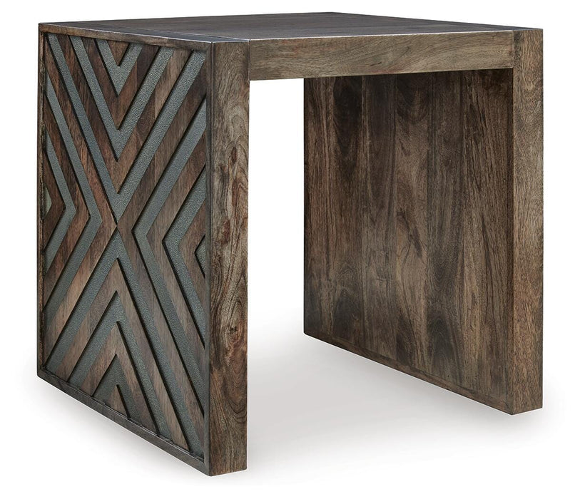 Dreggan End Table - MI Hometown Furnishings (MI)*