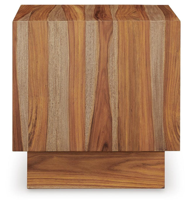 Dressonni End Table - MI Hometown Furnishings (MI)*