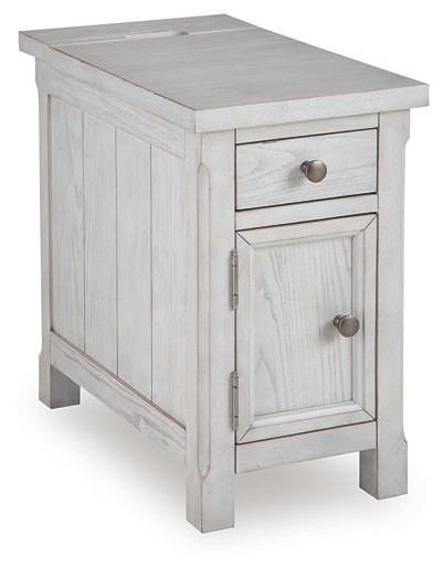 Robbinsdale Chairside End Table - MI Hometown Furnishings (MI)*